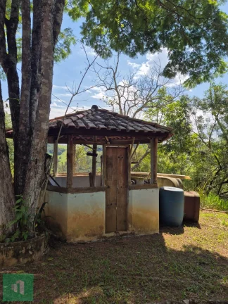 Imagem Sítio com 3 quartos, 13000m2, à venda