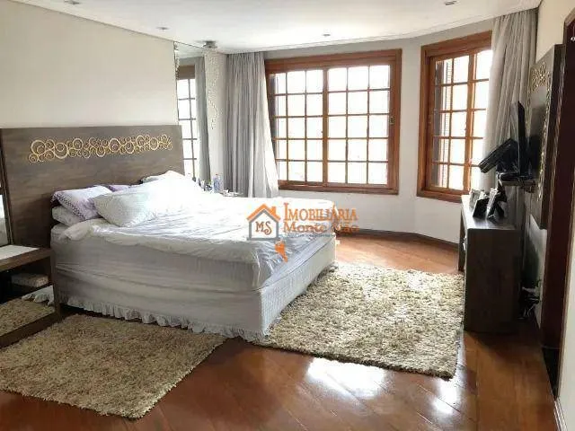 Imagem Sobrado com 4 dormitórios à venda, 430 m² por R$ 1.950.000,00 - Vila Galvão - Guarulhos/SP