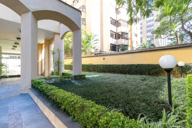 Imagem Apartamento à venda em São Paulo, Cerqueira C?(C)sar, com 3 quartos, 142m2