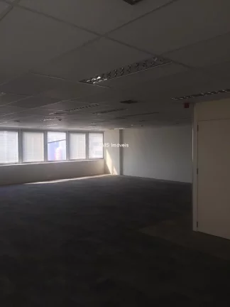 Imagem Conjunto comercial com 150m² em Pinheiros.