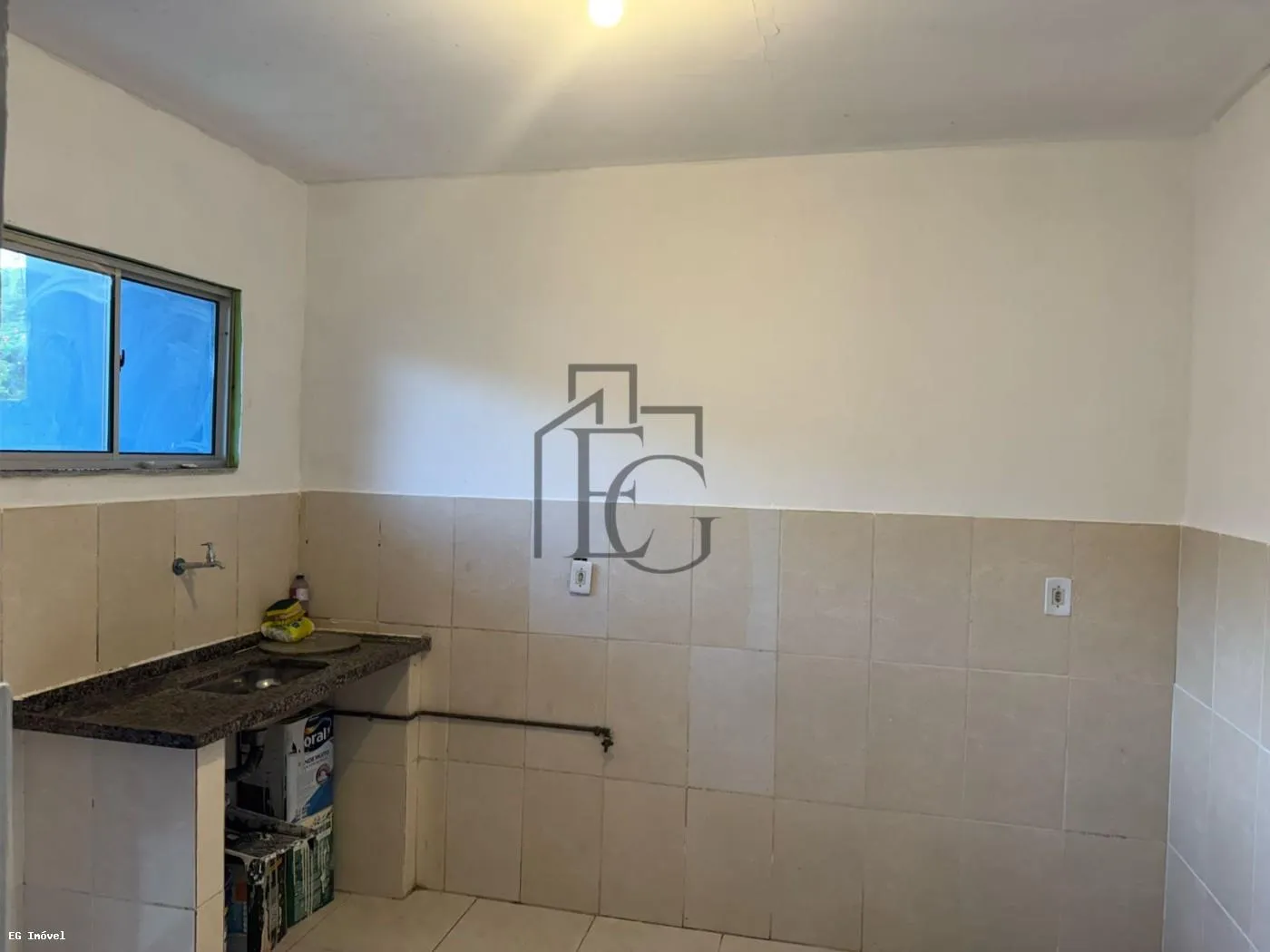 Imagem Casa para Venda em Araruama, Centro (Iguabinha), 2 dormitórios, 1 banheiro, 1 vaga