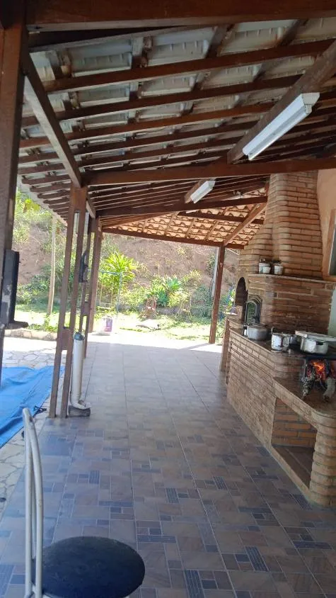 Imagem Vendo um excelente sítio em Carmo do Cajuru /MG , com 90.000 m² de área,