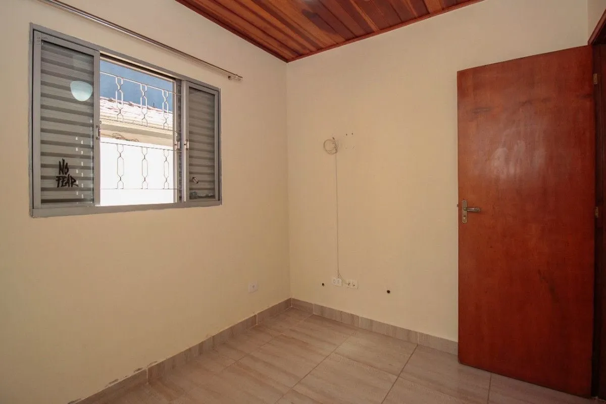 Imagem Casa com 2 dormitórios ( quartos) Butantã ( Rio Pequeno), Cozinha e Área de Serviço espaçosas, 1 vaga de garagem