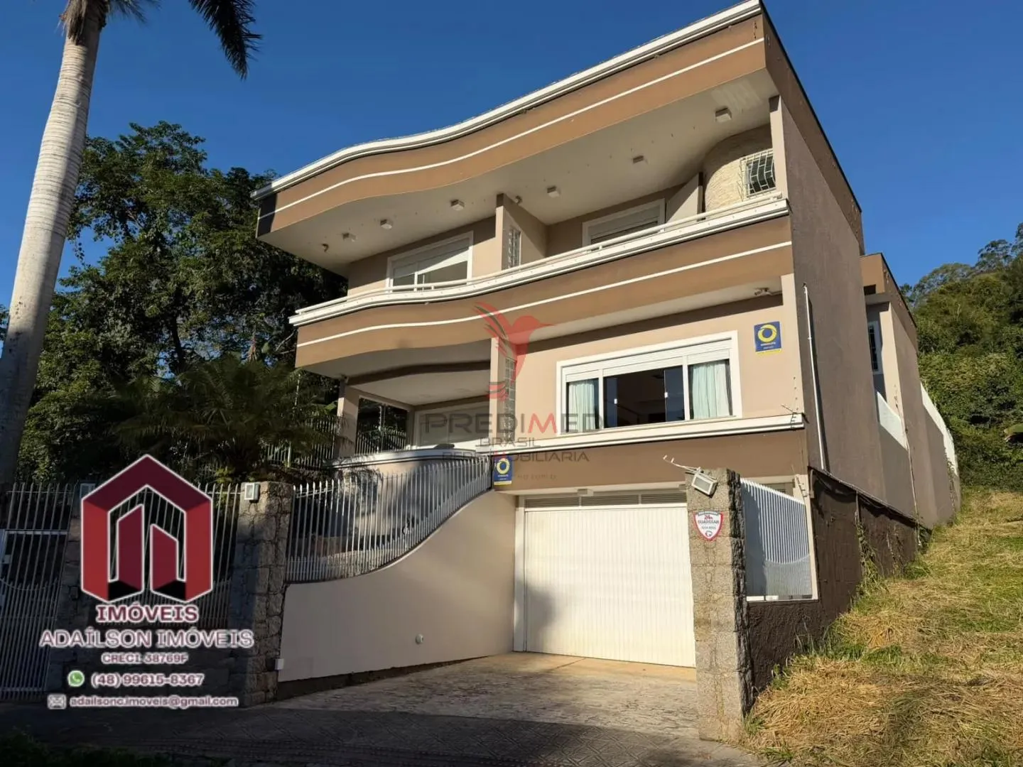 Foto do imóvel Linda casa com dormitórios um suite a venda em Florianópolis bairro córrego Grande em José Durieux, 164 - Corrego Grande, Florianópolis - SC