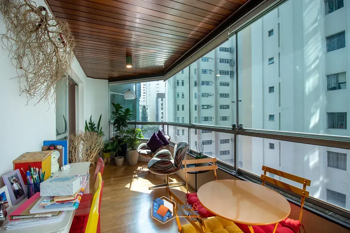 Imagem Apartamento para venda em Campo Belo com 3 quartos, sendo 3 suítes, 192m²