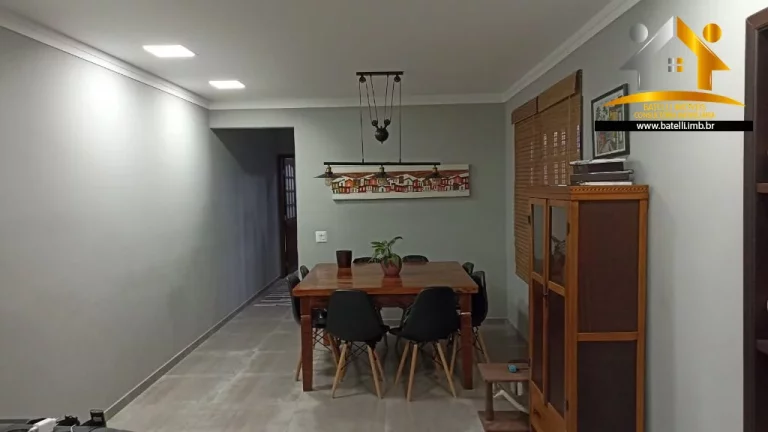 Imagem Casa à venda no Parque São Jorge na Granja Viana - Batelli Imóveis