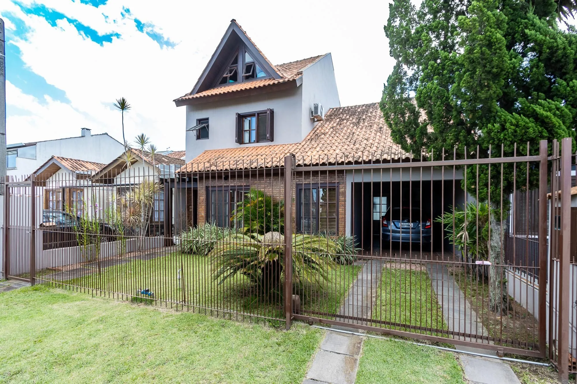 Imagem LINDA CASA NA HÍPICA