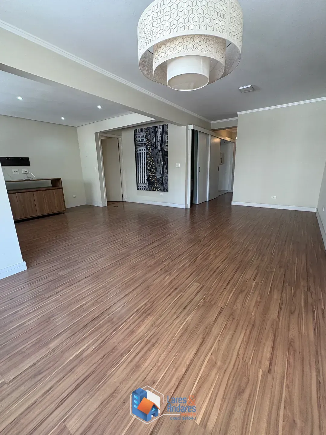 Imagem Apartamento para venda em Moema com 2 quartos, sendo 1 suíte, 85m²