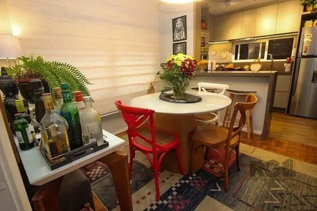 Imagem Casa com 3 dormitórios no bairro Medianeira