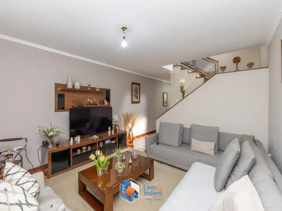 Imagem Sobrado para venda em Sítio da Figueira com 3 quartos, 176m²