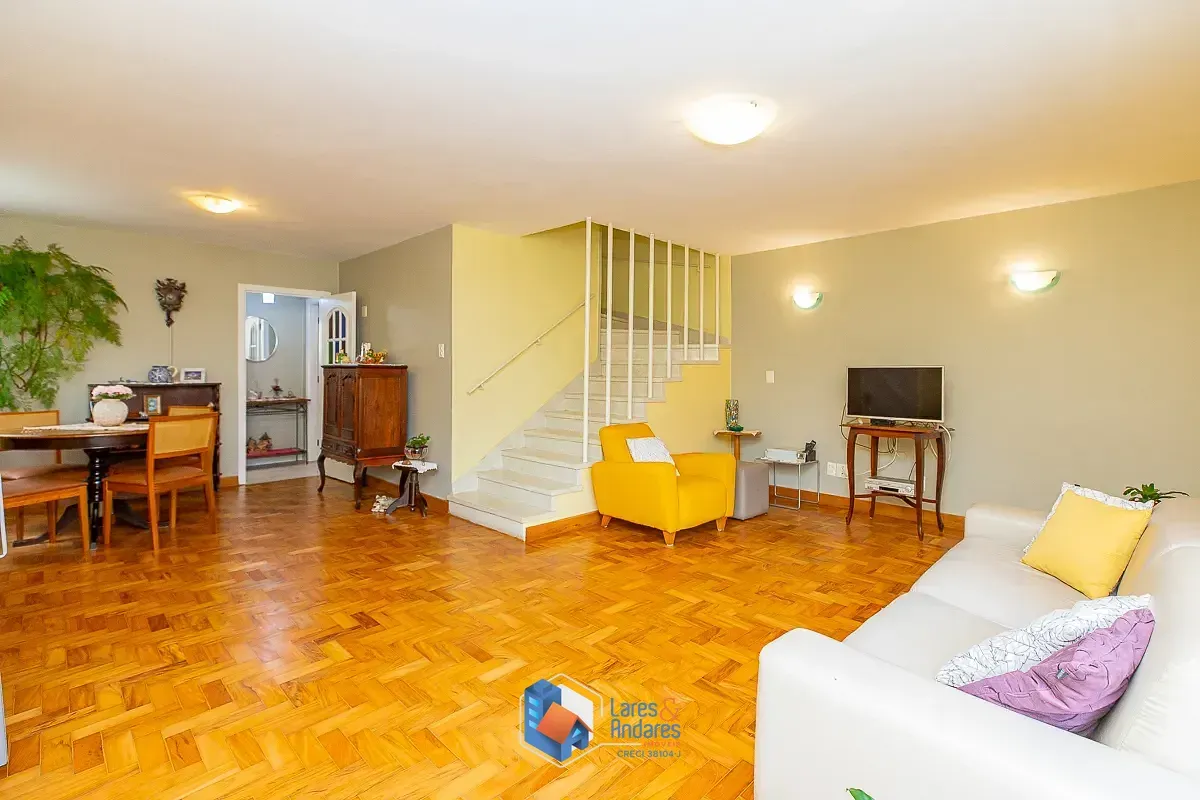 Imagem Sobrado para venda em Vila Cruzeiro com 4 quartos, 212m²