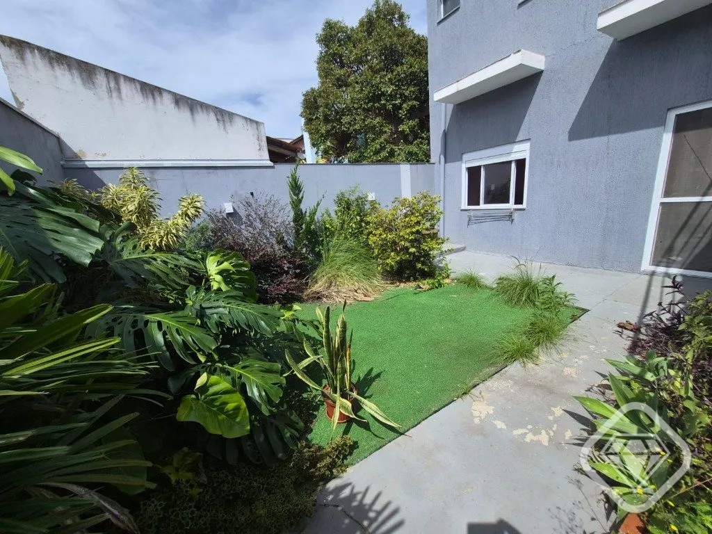 Imagem Casa moderna no Residencial Lagos de Nova Ipanema.

Espaço, conforto e segurança em um dos loteame...