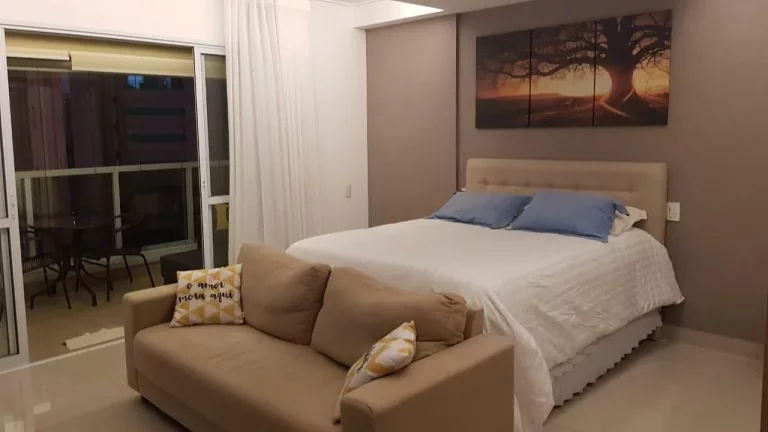 Imagem Imperdível! Apartamento à venda no Bosque dos Juritis, Ribeirão Preto-SP. 1 quarto, 1 sala, 1 banheiro, 1 vaga de garagem. 44m². Venha conferir! - Quer Imóvel Negócios Imobiliários.