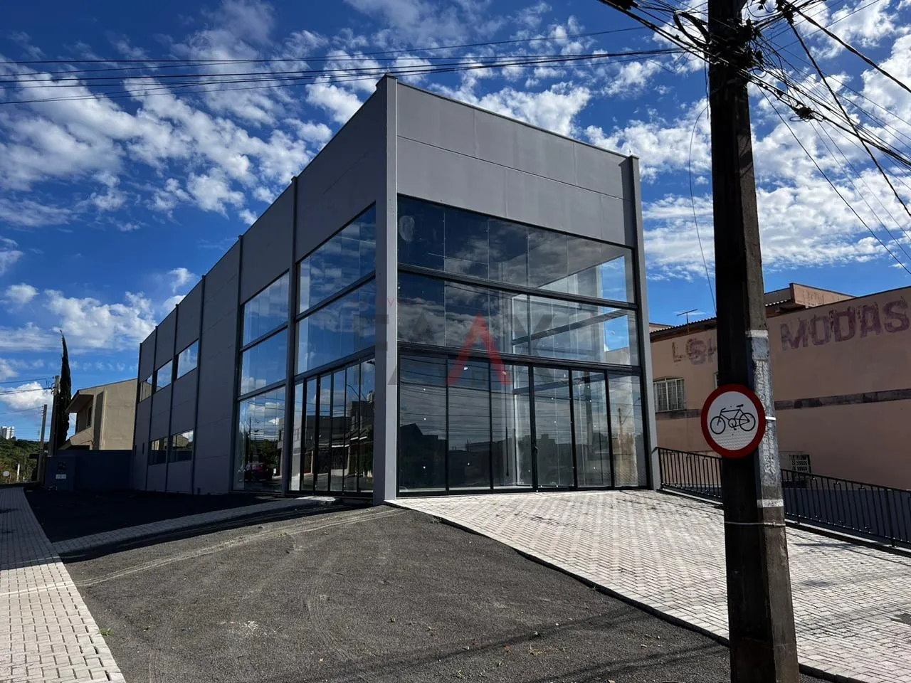 Foto do imóvel Excelente oportunidade Sala Comercial de Alto Padrão para Locação