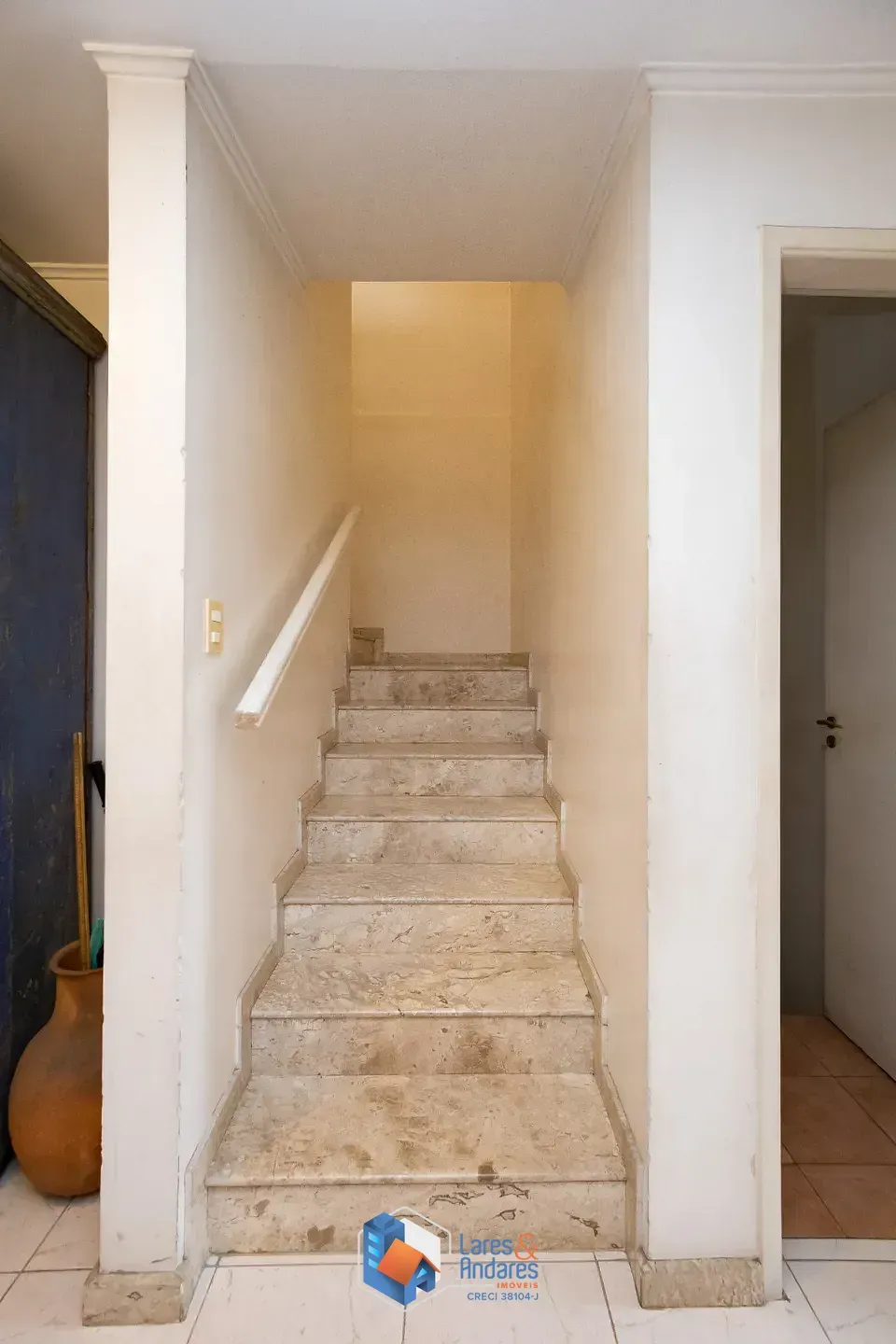 Imagem Sobrado para venda em Vila Madalena com 5 quartos, sendo 2 suítes, 256m²