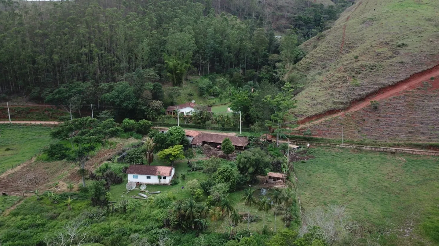 Imagem Chácara à venda 2 Quartos, 9 Vagas, 11000M², Zona Rural, Monteiro Lobato - SP