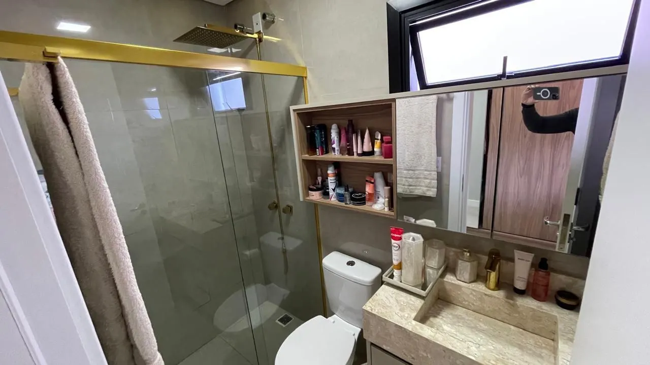 Imagem Sobrado Mobiliado com Piscina em Condomínio de Alto Padrão no Bela Vista