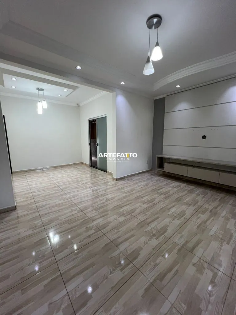 Imagem Casa à venda em Franca, Parque Santa Adélia, com 3 quartos, 220m2