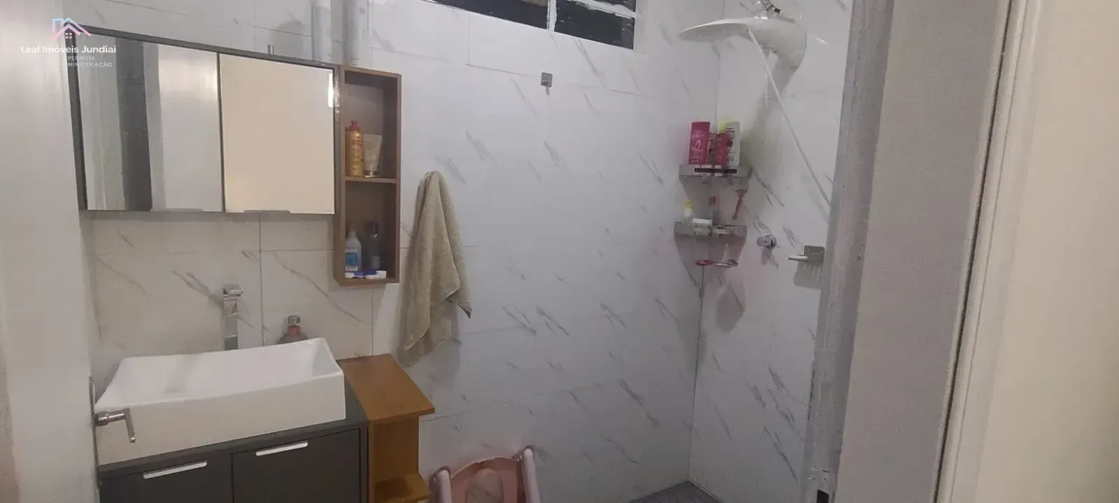 Imagem Casa à venda - Área útil 191 m2 com 4 dormitórios - 1 vaga - Jardim Messina - Jundiaí - São Paulo