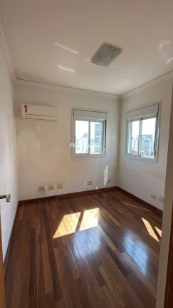 Imagem Apartamento Duplex para locação em Moema, com 2 quartos, 1 sala, 2 vagas.