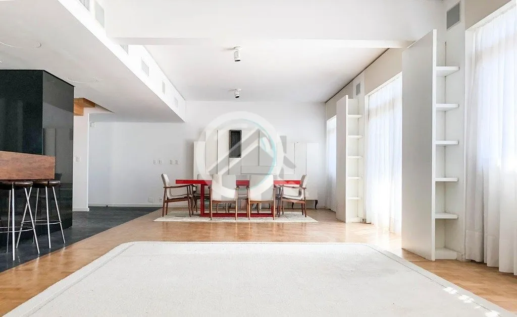 Imagem Apartamento duplex mobiliado com 328m² com 3 dormitórios (3 suítes) e 2 vagas individuais no Moin...