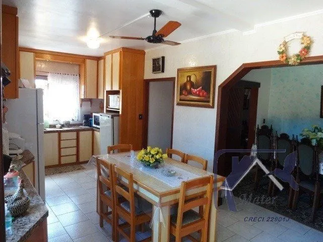 Imagem Casa para Venda - 318m², 4 dormitórios, sendo 1 suites, 4 vagas - Cavalhada