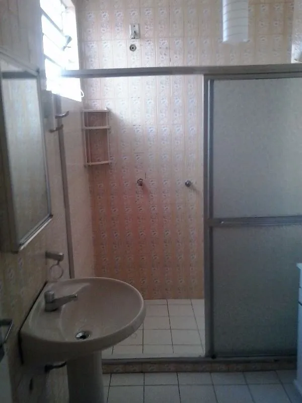 Imagem Casa para Venda - 250m², 5 dormitórios, 6 vagas - Menino Deus
