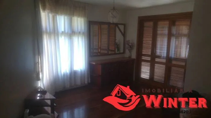 Imagem Bela casa de 4 quartos com 230m² em São Vendelino.