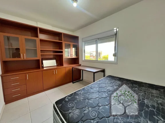 Imagem Apartamento com 2 Dormitórios (1 Suíte) na Trindade – Florianópolis