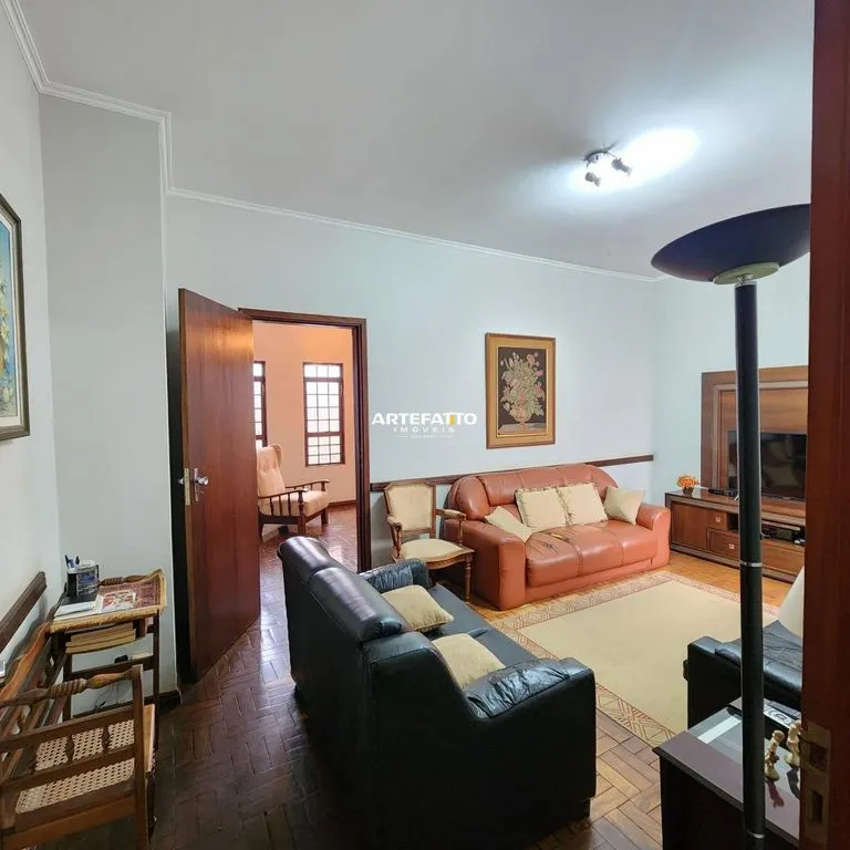 Imagem Casa na Avenida Santa Cruz para comércio