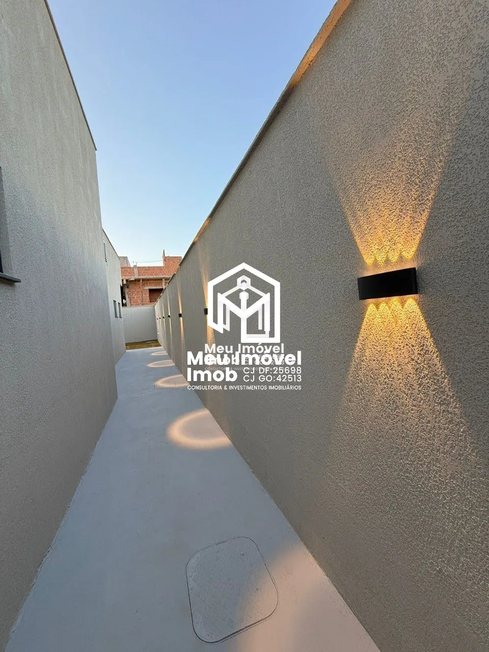 Imagem Casa Alto Padrão 3 Quartos 1 Suíte 4 Vagas 207m² Luziânia/GO