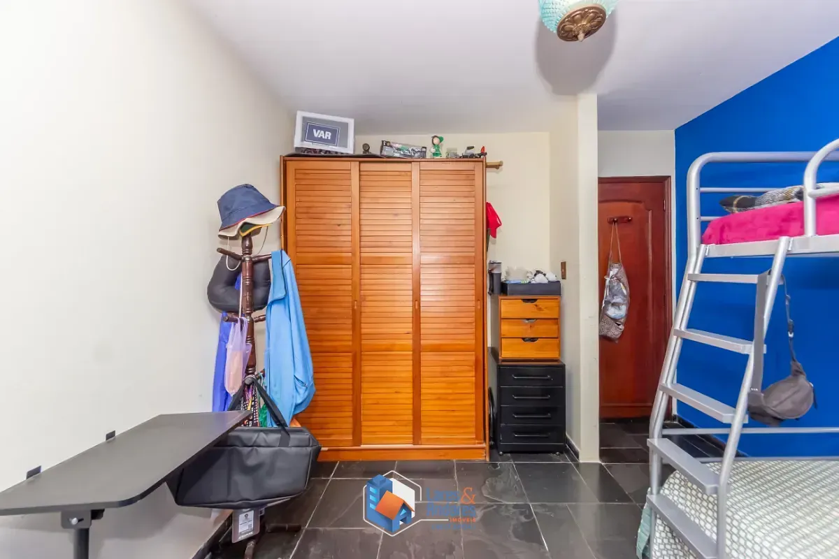 Imagem Casa para venda em City América com 4 quartos, sendo 1 suíte, 248m²
