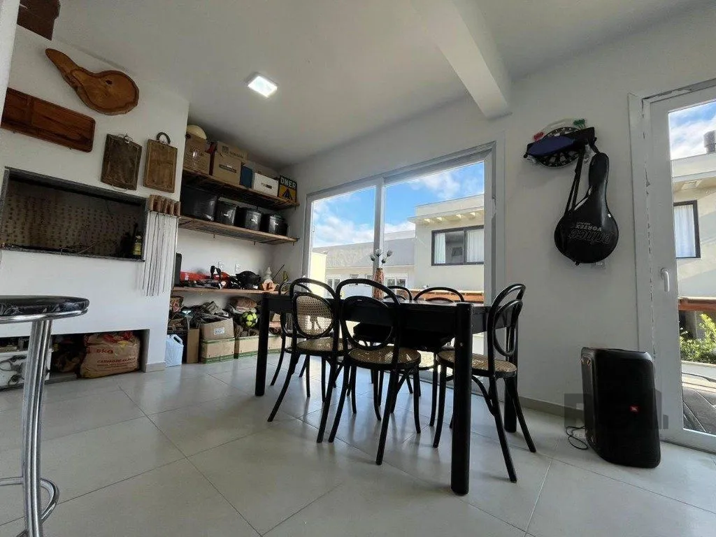 Imagem Casa Venda Cond Piscina 3 dorm suite - 225m², Hipica