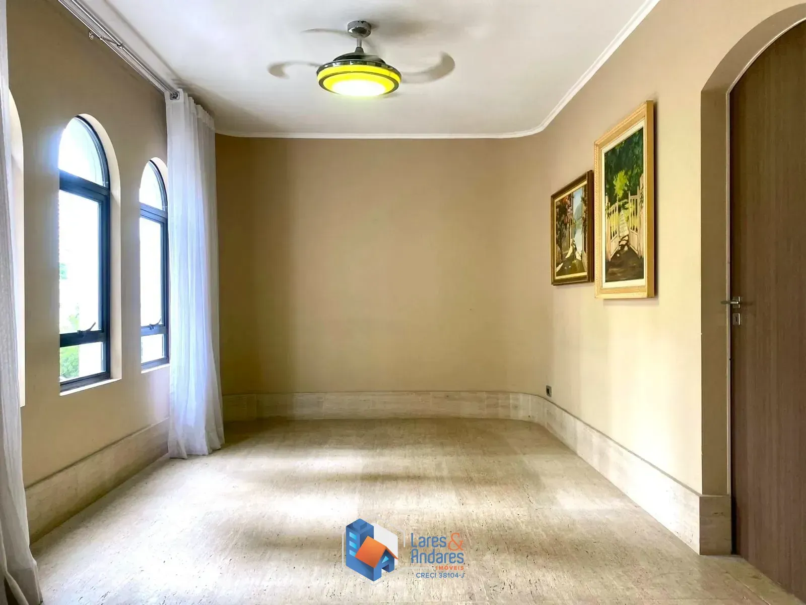 Imagem APARTAMENTO À VENDA COM 200 M², 3 DORMS (1 SUÍTE), MÓVEIS PLANEJADOS, VARANDA INTEGRADA, ÁREA DE LAZER E 2 VGS - SANTANA - SP.