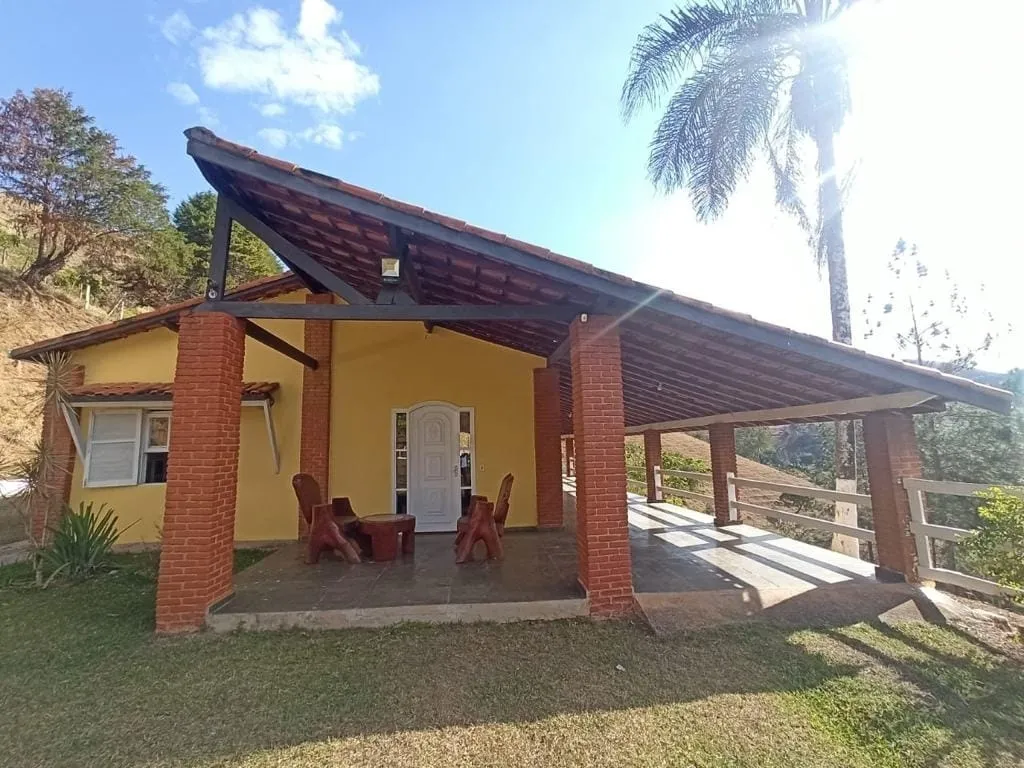 Imagem Chácara à venda 3 Quartos, 1 Suite, 108000M², Zona Rural, São José dos Campos - SP
