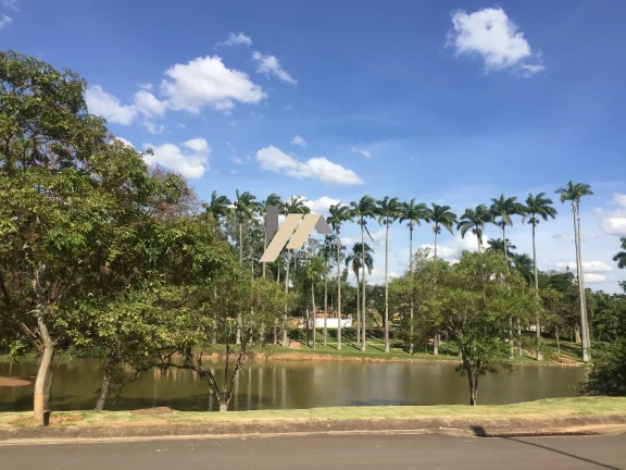 Imagem Terreno à venda em Valinhos, São Paulo