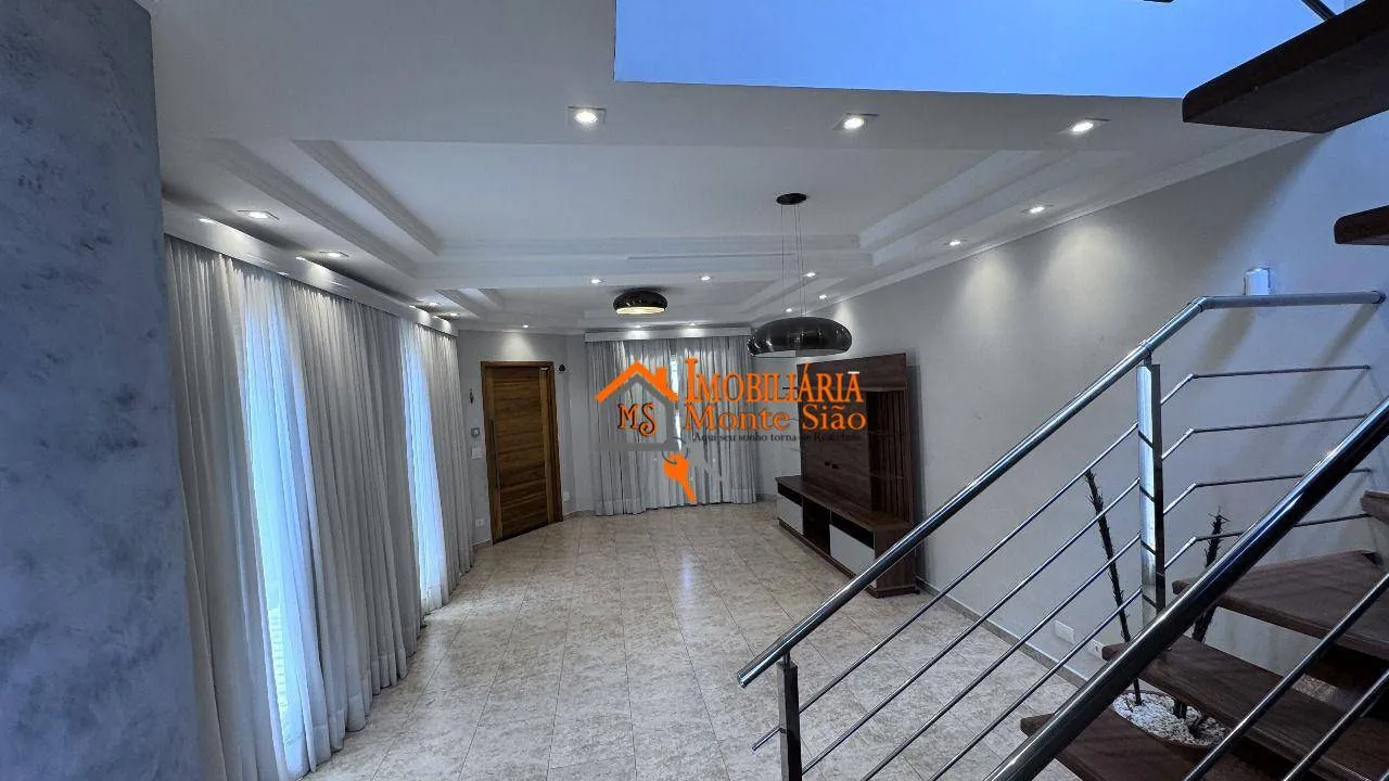 Imagem Sobrado com 3 dormitórios à venda, 189 m² por R$ 950.000,00 - Jardim Santa Clara - Guarulhos/SP