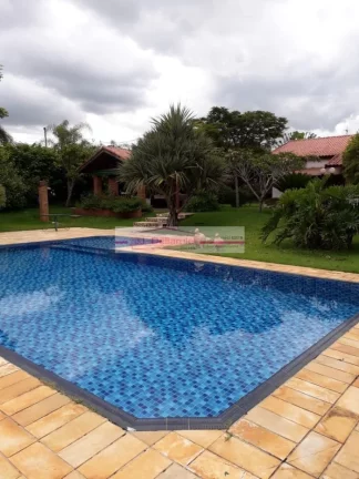 Chácara dentro de condomínio em Residencial Fechado