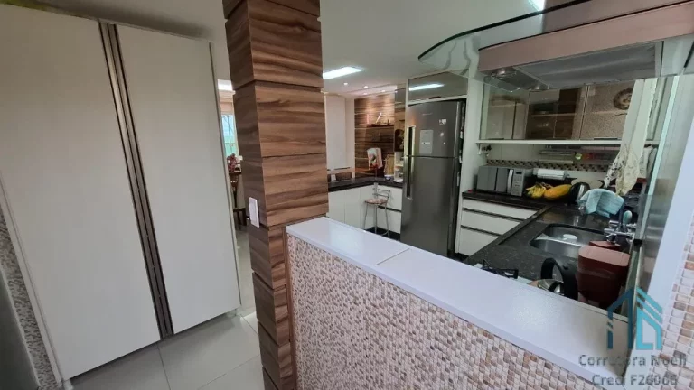Imagem Sobrado Tríplex Semi mobiliado, 03 quartos c/suíte no Guaira/Água Verde em Curitiba PR