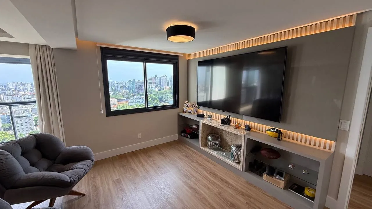 Imagem Apartamento mobiliado de 3 dormitórios com suíte e 2 vagas no Petrópolis