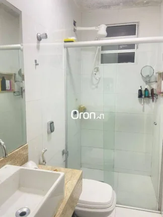 Imagem Casa com 4 dormitórios à venda, 250 m² por R$ 850.000,00 - Parque das Laranjeiras - Goiânia/GO