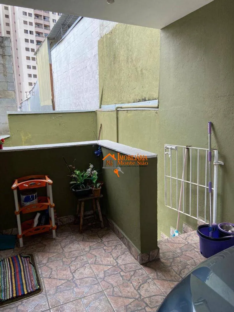 Imagem Sobrado à venda com 125m², 3 quartos, quintal e 3 vagas de garagem - Vila Zanardi, Guarulhos, SP