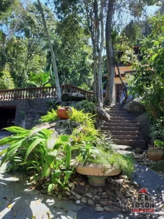 Imagem Belíssima Casa Triplex em Condomínio no Recanto de Itaipuaçu