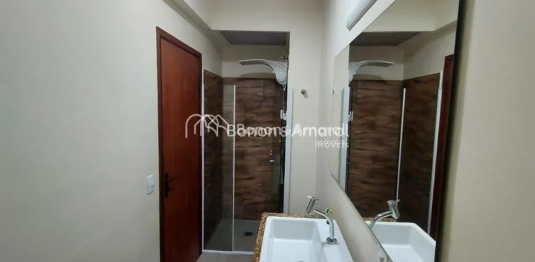 Imagem Apartamento Aconchegante de 01 Quarto com Varanda e 01 Vaga Coberta

Seja bem-vindo a este encantado...