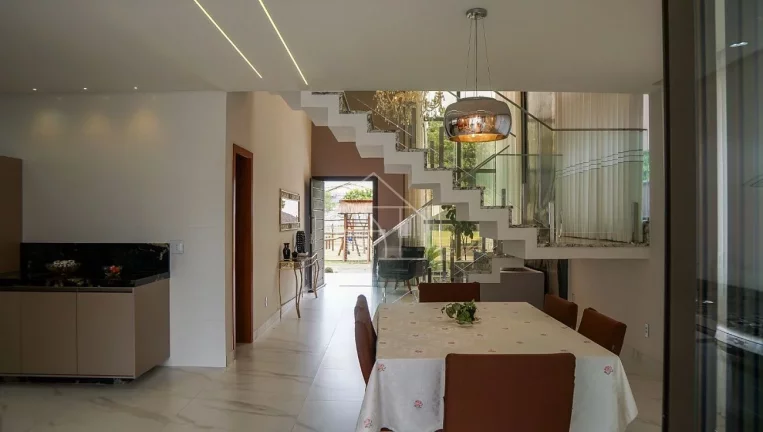 Imagem Luxuosa Casa à Venda no Condomínio Resort Boulevard Lagoa – Serra, ES
