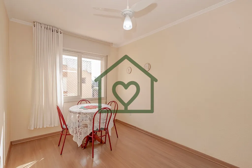 Descubra seu novo lar em Porto Alegre! Apresentamos um encantador apartamento à venda, localizado n...