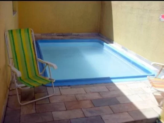 Imagem CASA 3 DORMITORIOS S/UMA SUITE e PEQUENA PISCINA
