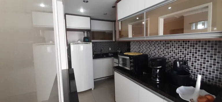 Imagem Apartamento com 2 Quartos à Venda, 70 m² em Passo da Areia - Porto Alegre