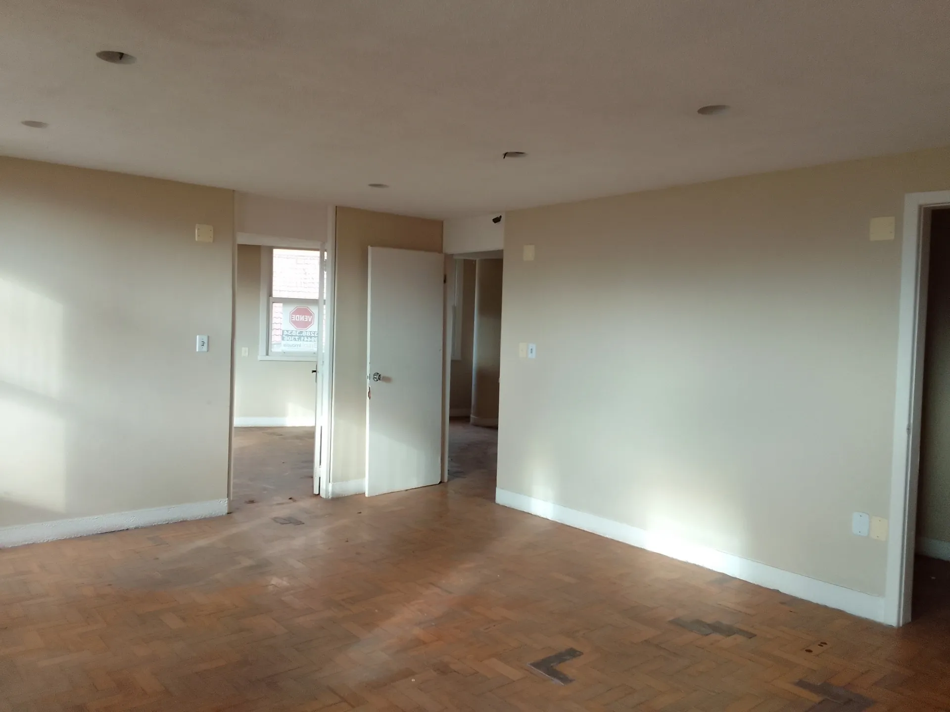 Imagem Sala comercial à venda em Porto Alegre, Centro, 112.6m2