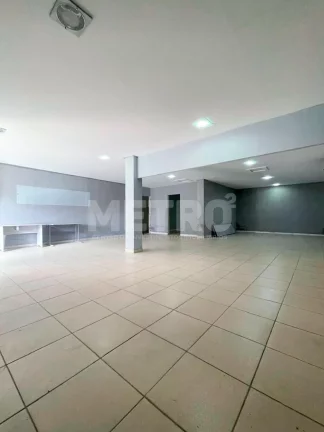 Galpão para locação na Av. Clemente Coelho com 200m, Petrolina-PE